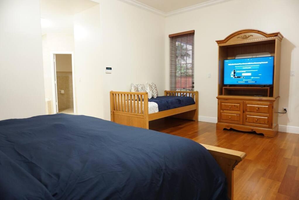 New Luxury Vacation Dream Rental- Sleeps 15! Miami Exterior photo